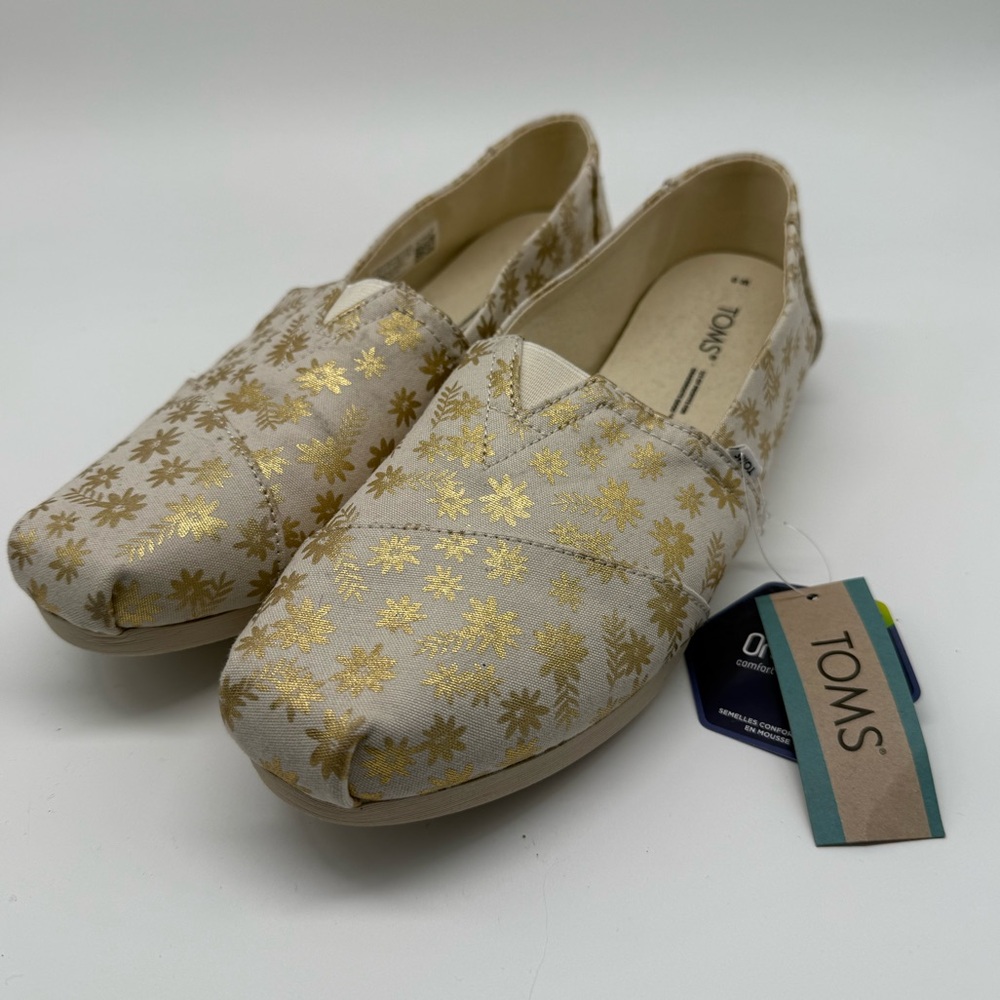 TOMS NWT Women's Cream and Gold Floral Alpargata slip-ons